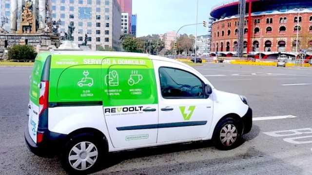 Repartidores con Furgoneta de empresa en Madrid