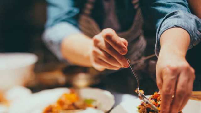 COCINERO/A CON EXPERIENCIENCIA EN GASTRONOMIA MEXICANA