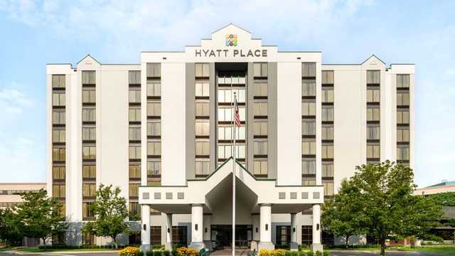 Front Desk Agent – Entry Level