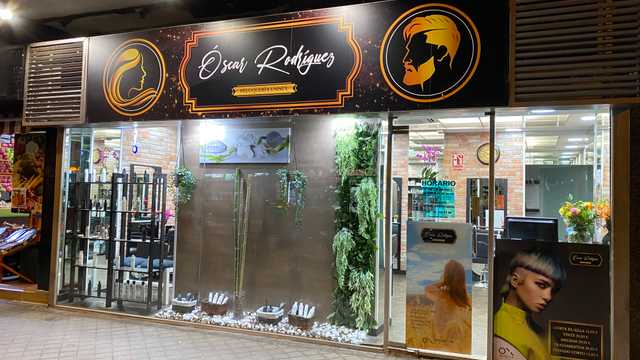 Oficiala de peluqueria