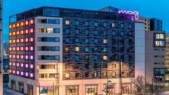 Kitchen and Waiter / Waitress