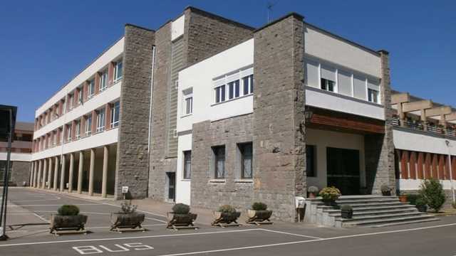 Limpiadora y ayudante de cocina