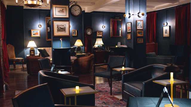 Bartender and Waiter / Waitress