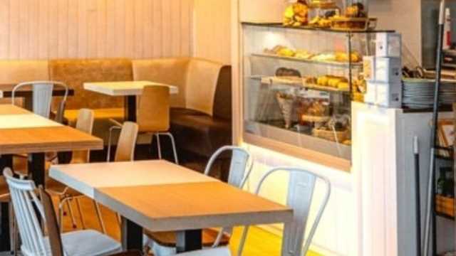 Camarero/a  en cafetería heladería