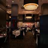 Morton’s The Steakhouse  logo