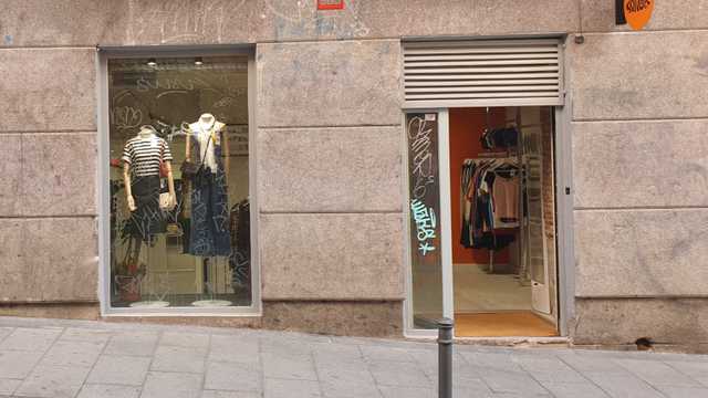 dependienta de tienda vintage