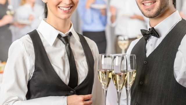 Ayudante de Camarero/a