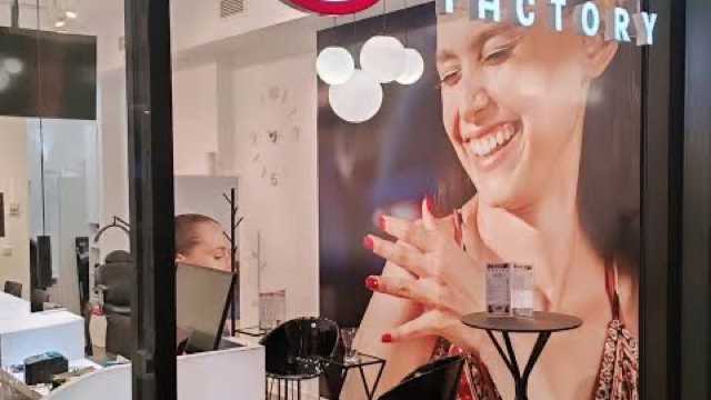 Técnico/a de Uñas y Pestañas