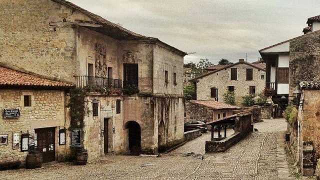 Ayudante/a de Cocina