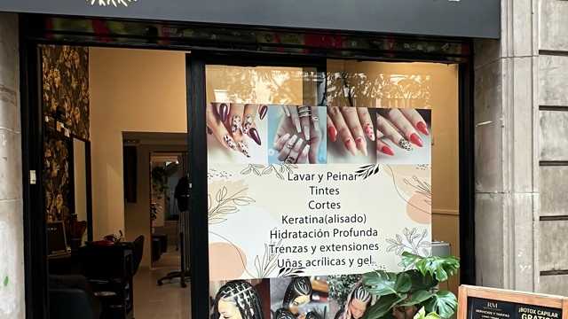 Oficial de Peluquería