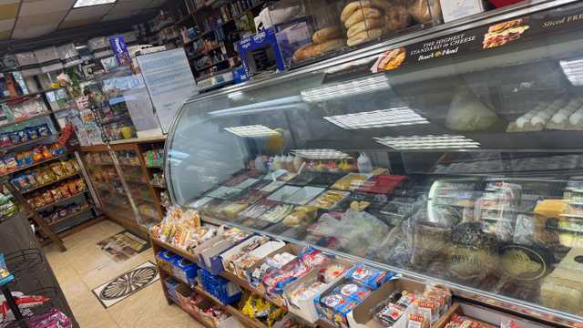 Deli Worker (Cashier / Line Cook)