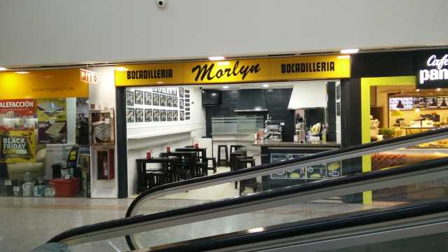 Ayudante de Camarero/a