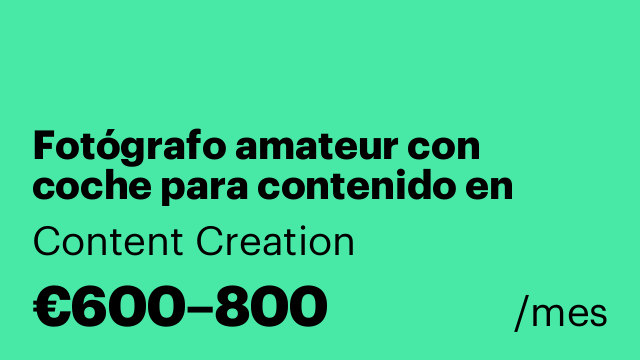 Fotógrafo amateur con coche para contenido en redes sociales