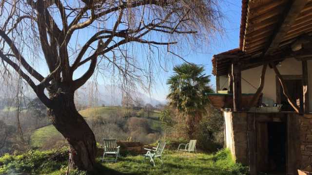 Oficial con Carné de operador de maquinaria de movimiento de tierras