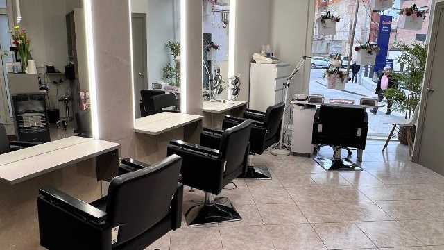 Oficial de Peluquería