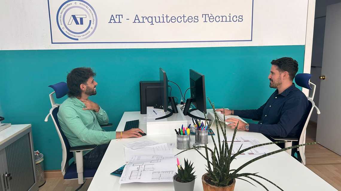 AT - Arquitectes Tècnics cover image