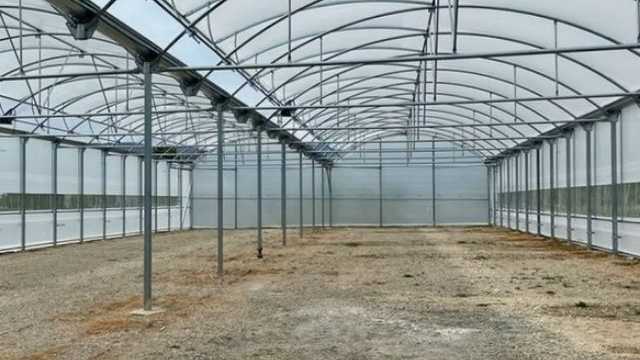 Montador de invernaderos