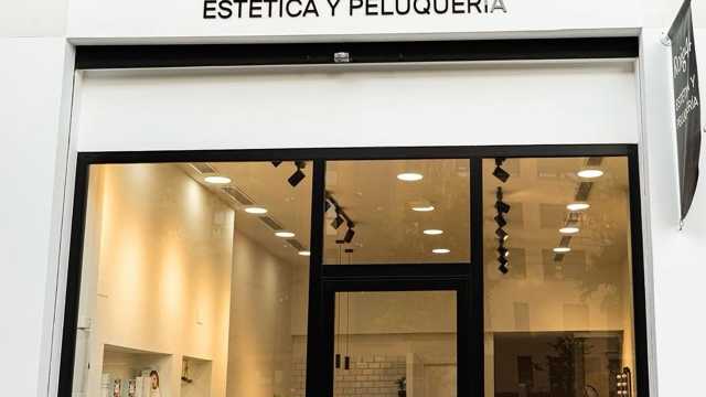 Oficial de Peluquería