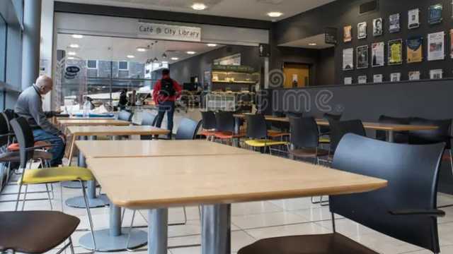 Camarero/a de Barra Polivalente