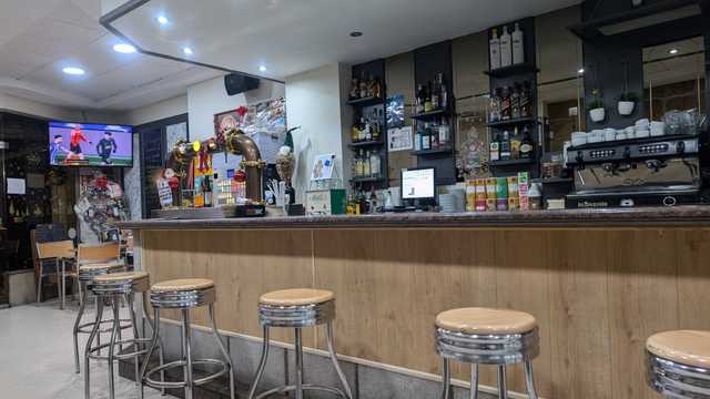 Ayudante de Camarero/a