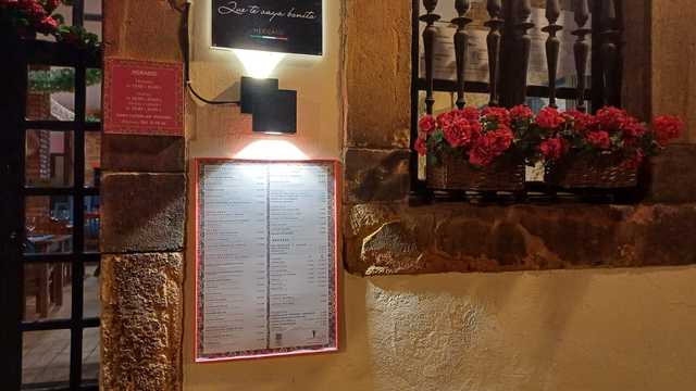 Camarero/a