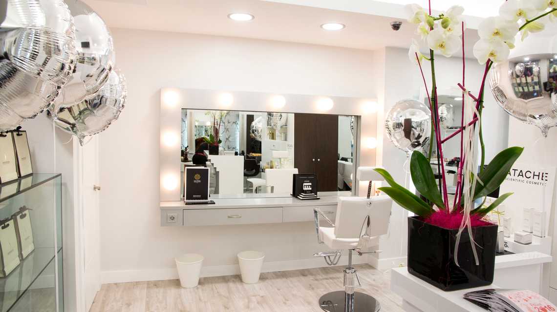 LL Estética Peluquería cover image