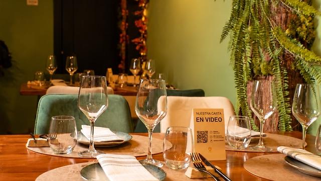 Ayudante de Camarero/a