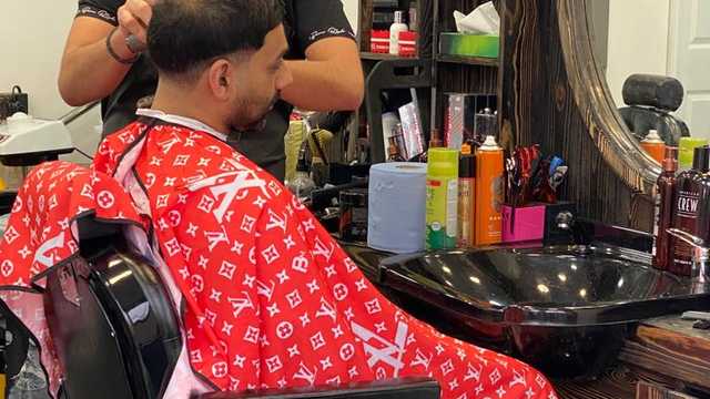 Barber / Hairdresser