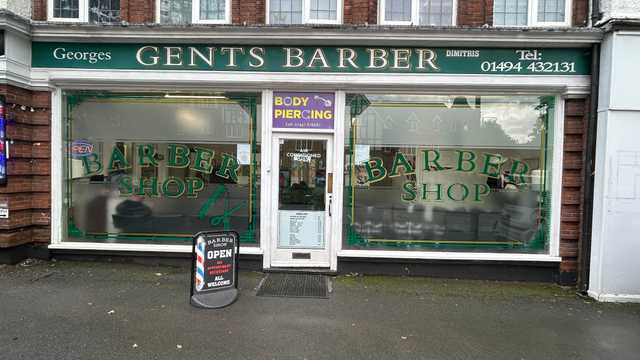 Barber / Hairdresser
