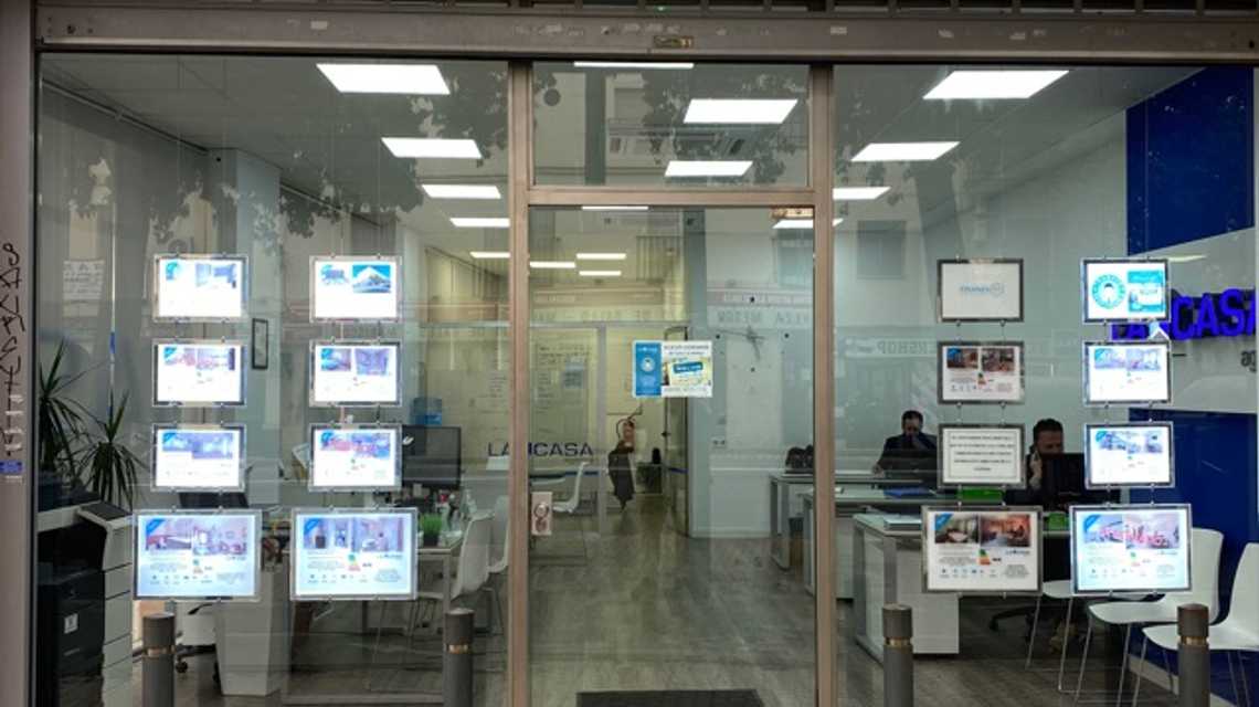 Arango asesores inmobiliarios  cover image