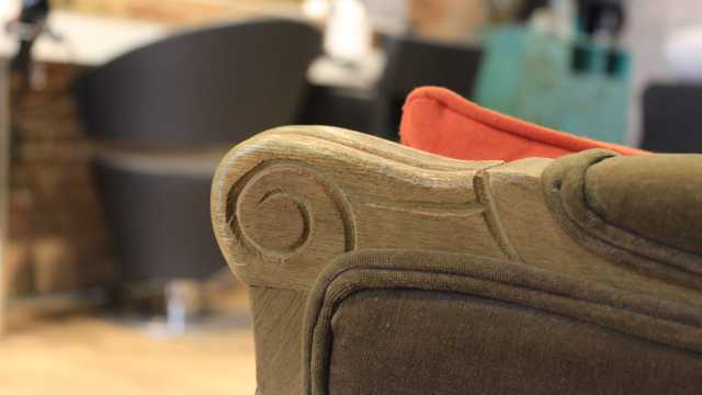 Oficial de Peluquería