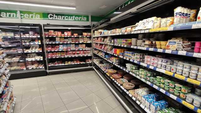 Cajero / Reponedor de Supermercado