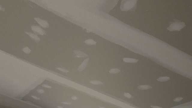 Drywall hanger