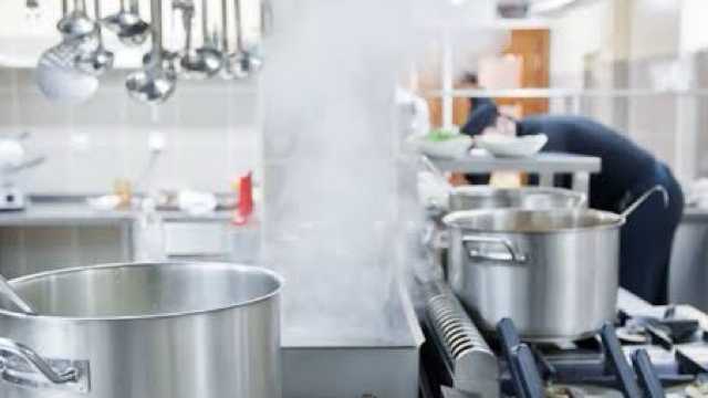 Ayudante de cocina y limpieza