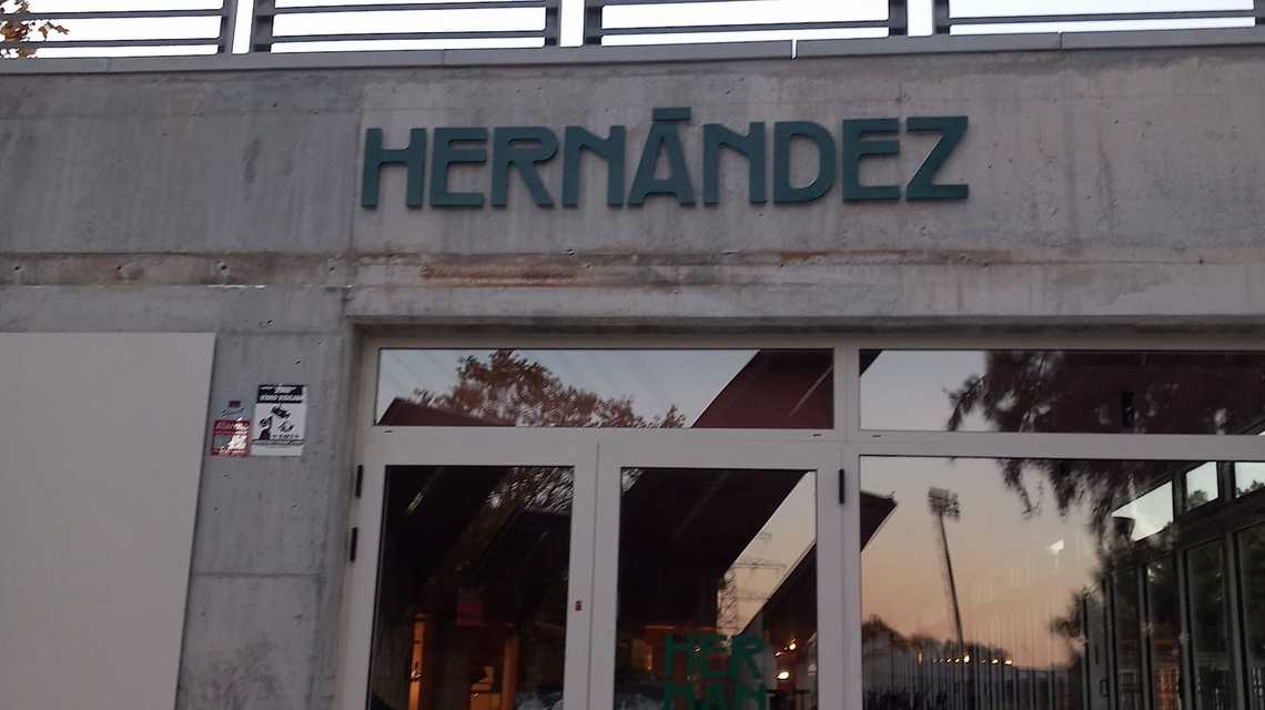 HERNÁNDEZ cover image