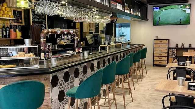 Ayudante de Camarero/a