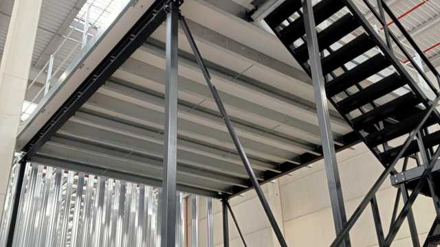 Carpintero/a Metálico