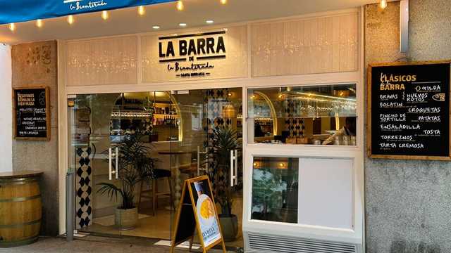 Ayudante de Camarero/a