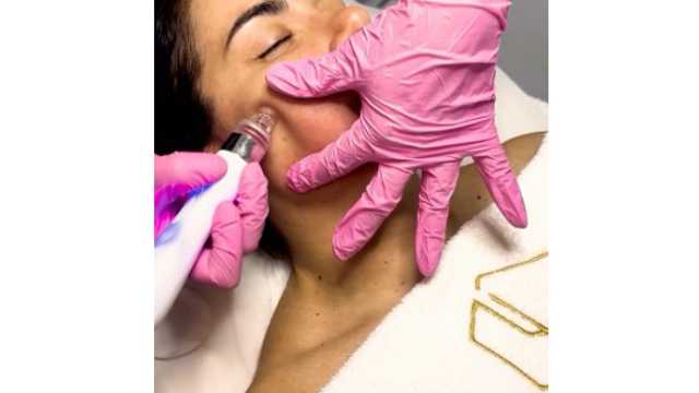 Esteticienne o Tenica en Belleza - Tratamientos Faciales y Corporales