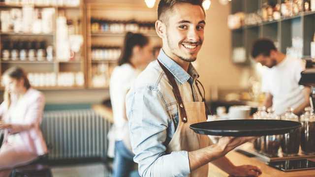 Camarero/a Polivalente – Sala, Barra y Apoyo en Cocina