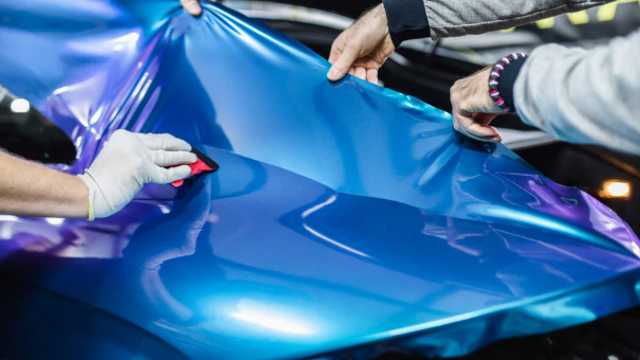 Vinyl Installer
