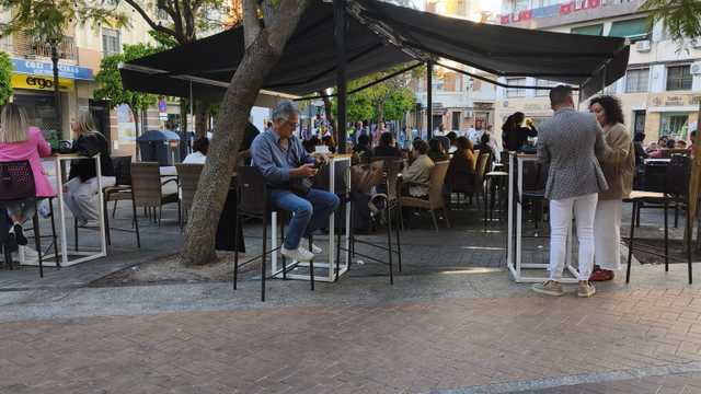 Cocinero/a con experiencia para bar restaurante. Incorporación inmediata