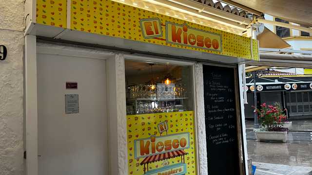 Ayudante de cocina y cocinero