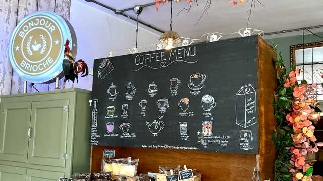 Barista and Waiter / Waitress