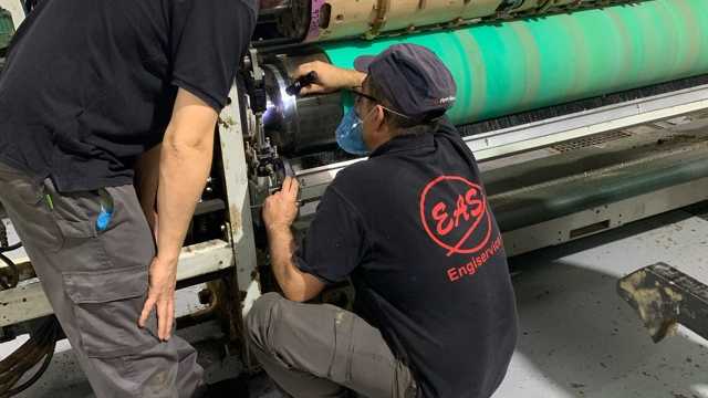 Mecánico maquinaria tornero