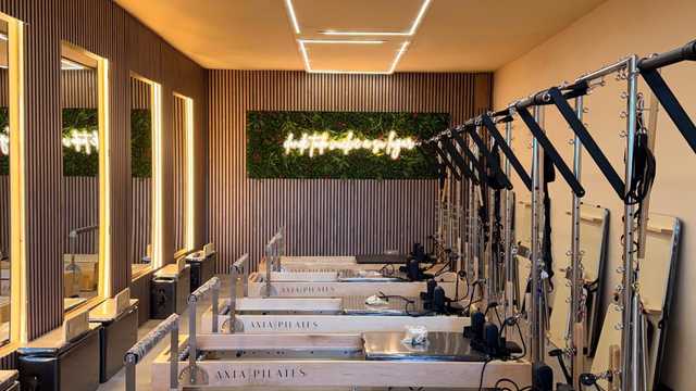 Monitor de pilates maquina