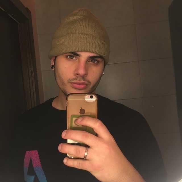 Candidate avatar