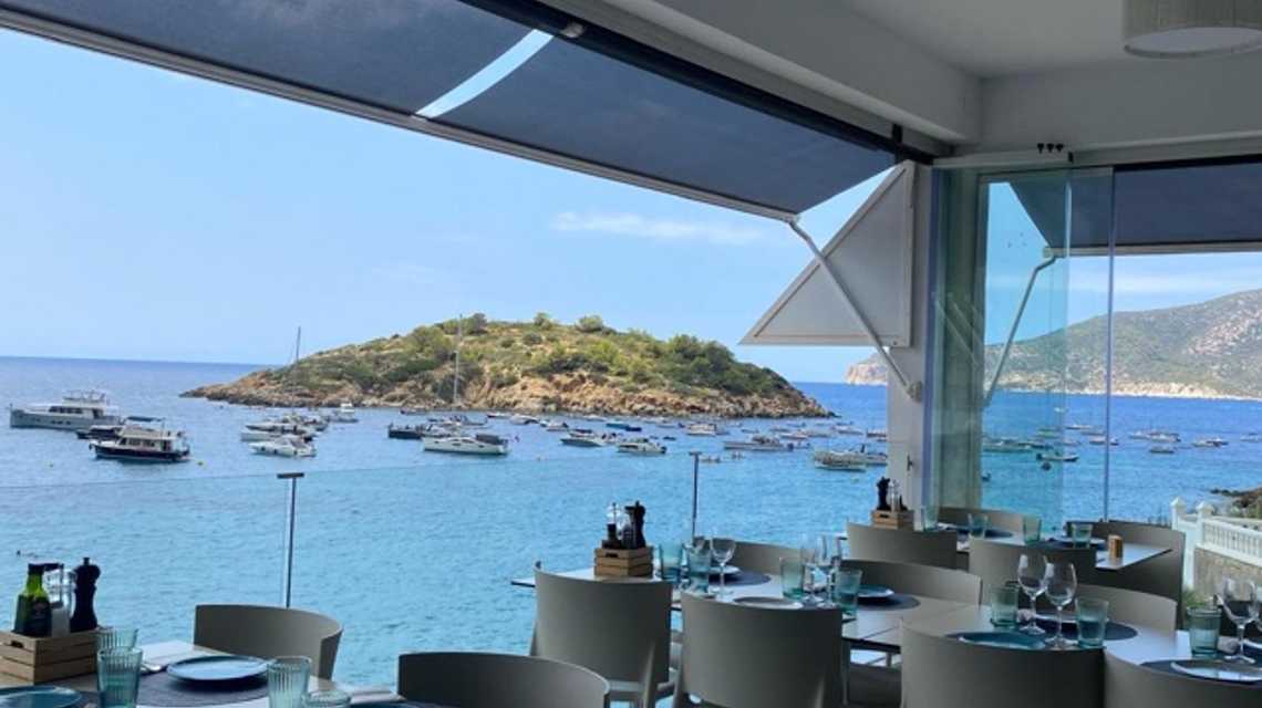 Hostal Dragonera cover image