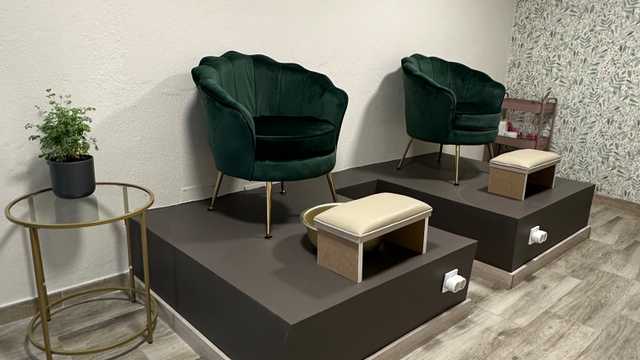 Manicurista Uñas de Gel