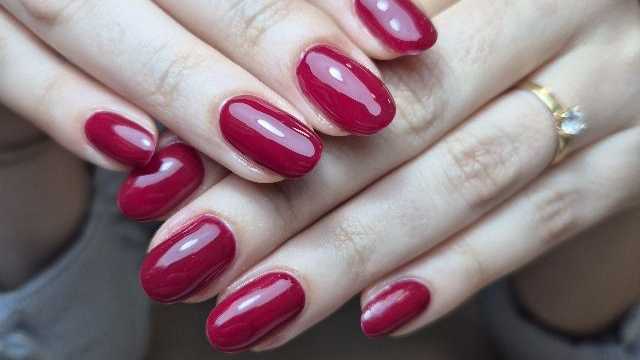 Manicurista con experiencia